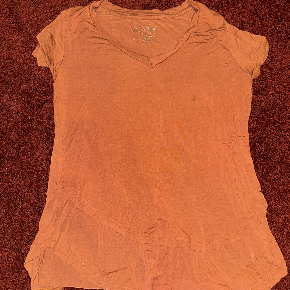Latched Mama Rust Short Sleeve V-Neck Top